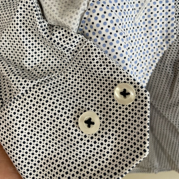 Button down dress shirt - Picture 3 of 4